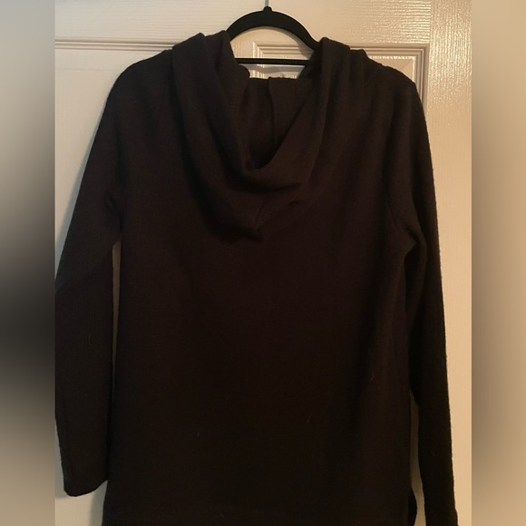 Loft Womens Black sweater with hood size small - Picture 3 of 4